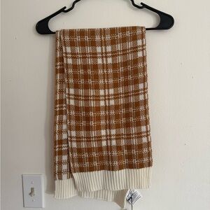 Elegant Brown and Cream Plaid Scarf
